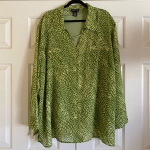 PLUS SIZE! Maggie Barnes Green Button Down Blouse!